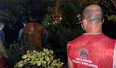 HATAY’DA ORMAN YANGINI SÜRÜYOR… ALEVLERE MÜDAHALE 10. SAATTE DEVAM EDİYOR   