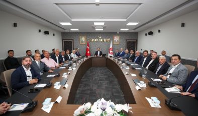 HATAY VE SURİYE ARASINDAKİ TİCARİ İLİŞKİLERİN GELİŞTİRİLMESİ PLANLANIYOR   