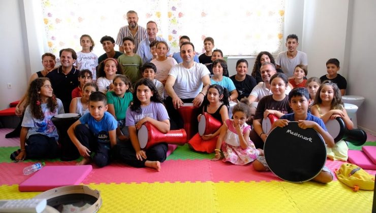 GİRNE MANSUROĞLU KÜLTÜR MERKEZİ’NDE MİNİKLER SANAT COŞKUSU  YAŞADI   