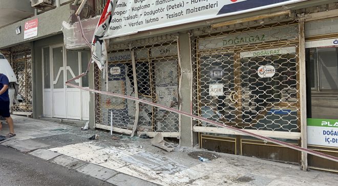FRENİ BOŞALAN ARAZÖZ ORTALIĞI SAVAŞ ALANINA ÇEVİRDİ: O ANLAR KAMERADA    