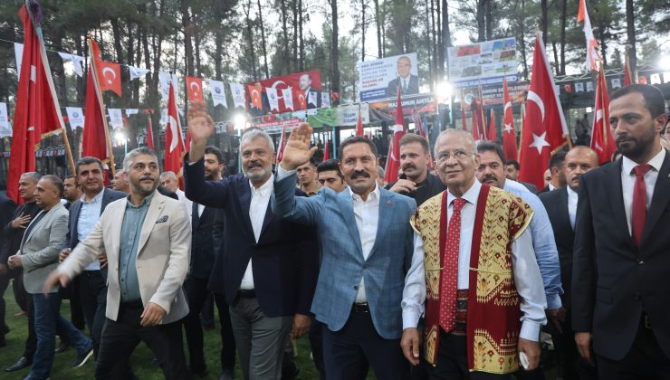 DEPREMİN YARALARININ SARILDIĞI HATAY’DA ABA GÜREŞİ HEYECANI YAŞANDI 