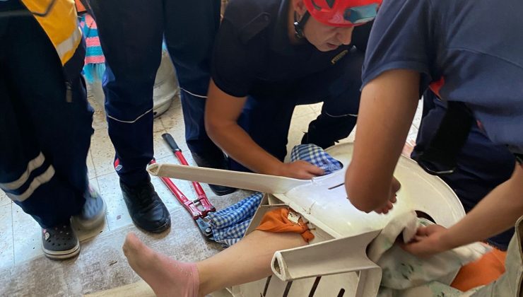 AYAĞINI SANDALYEYE SIKIŞTIRAN ŞAHIS YARALANDI   