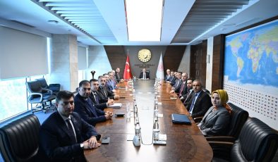 MÜSİAD YENİ DÖNEM VİZYONUNU BAKAN KACIR İLE PAYLAŞTI