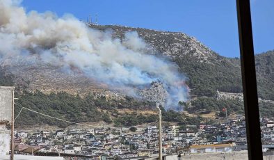 HABİB-İ NECCAR DAĞI’NDA YANGIN ÇIKTI