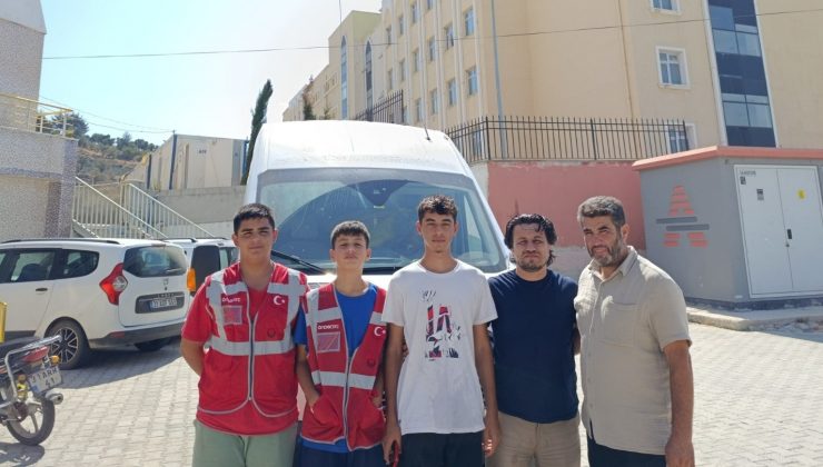 HATİMDER’DEN BAYIRBUCAK TÜRKMENLERİNE KIYAFET DESTEĞİ 