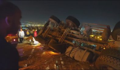 FRENİ PATLAYAN KAMYON DEVRİLDİ, SÜRÜCÜ KAYIPLARA KARIŞTI 