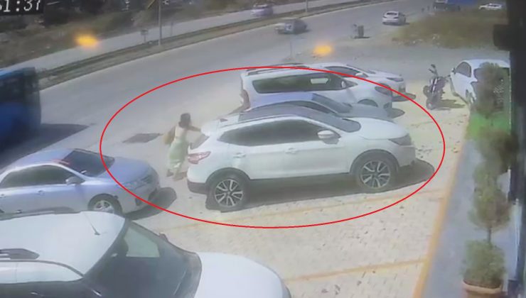 PARK HALİNDE HAREKET EDEN ARACI TEK ELİYLE DURDURAN KADIN FACİAYI ÖNLEDİ 