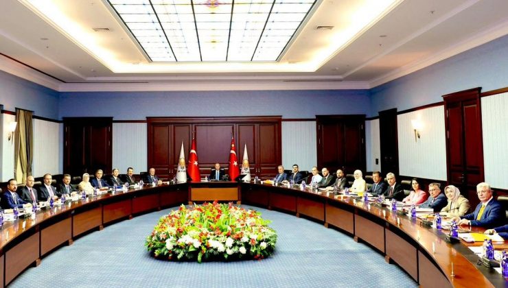 YAYMAN AK PARTİ MYK TOPLANTISINA KATILDI