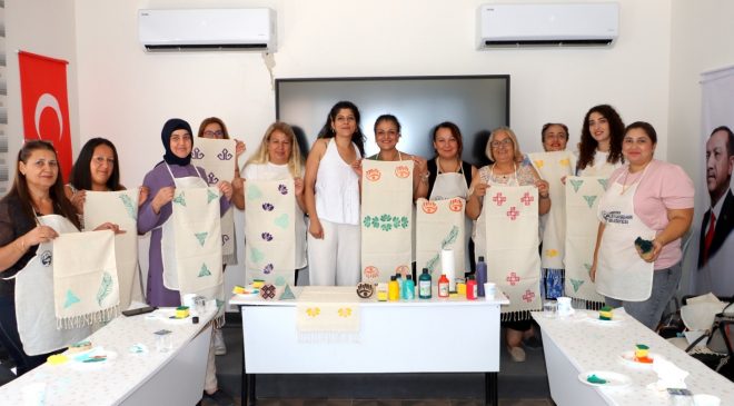 YASEMİN BÜYÜKAŞIK İLE AHŞAP BASKI ATÖLYESİ BÜYÜK İLGİ GÖRDÜ