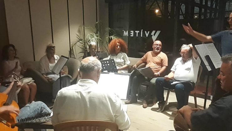 VİTEM TÜRK MÜZİĞİ TOPLULUĞU KONSERE HAZIRLANIYOR 