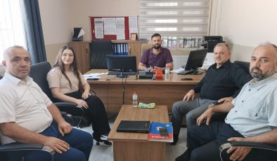 BAŞKAN BAYRAKDAR’DAN OKUL ZİYARETİ