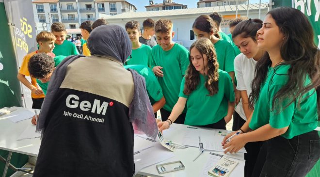 ALTINÖZÜ GENÇLİK MECLİSİNDEN OKUL ZİYARETLERİ