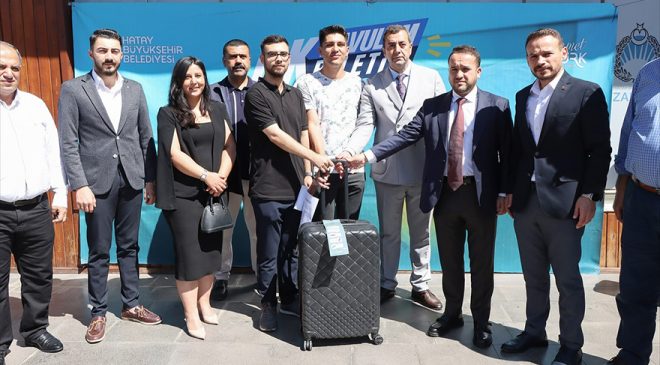 BAŞKAN YUMUŞAK’TAN GENÇLERE ANLAMLI DESTEK