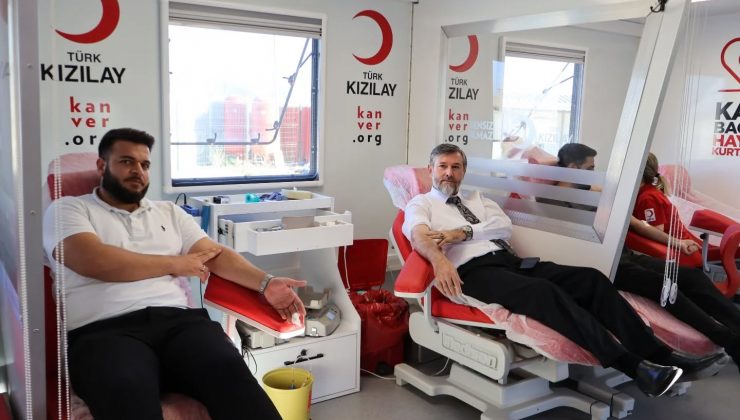 HATAY MÜFTÜLÜĞÜ VE KIZILAY İŞ BİRLİĞİNDE KAN BAĞIŞ KAMPANYASI DÜZENLEDİ   