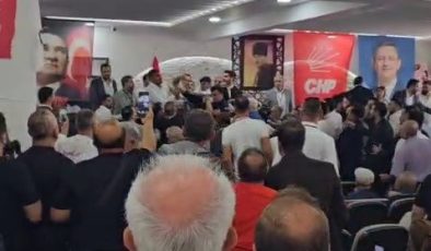 CHP SAMANDAĞ İLÇE KONGRESİNDE KAVGA ÇIKTI   