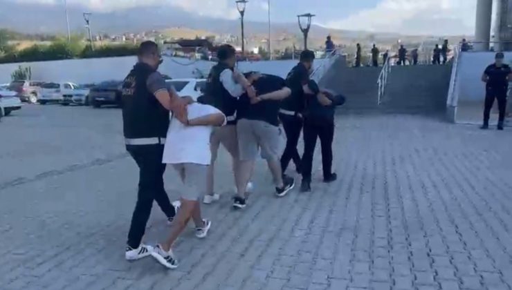 ARSUZ’DA KASTEN YARALAMA OLAYI ŞÜPHELİSİ 4 KİŞİ YAKALANDI   