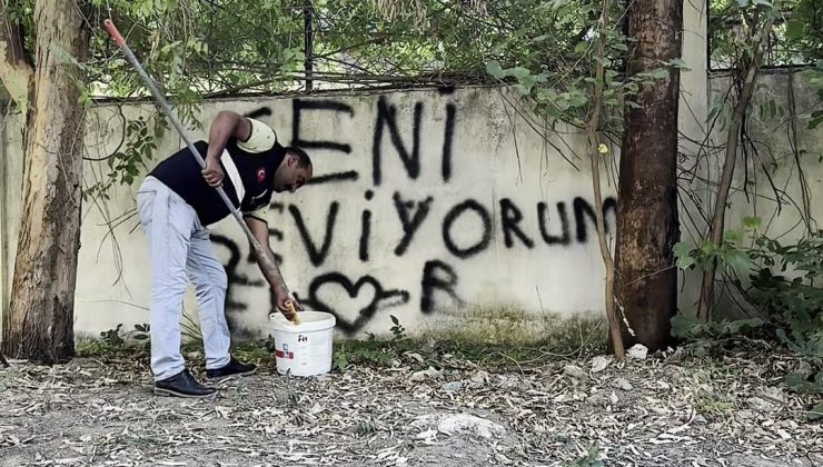 SEVDASINI DUVARA YAZAN VATANDAŞA, BELEDİYE PERSONELİNİN “SEVİYORSAN GİT KONUŞ” MESAJI TEBESSÜM ETTİRDİ   