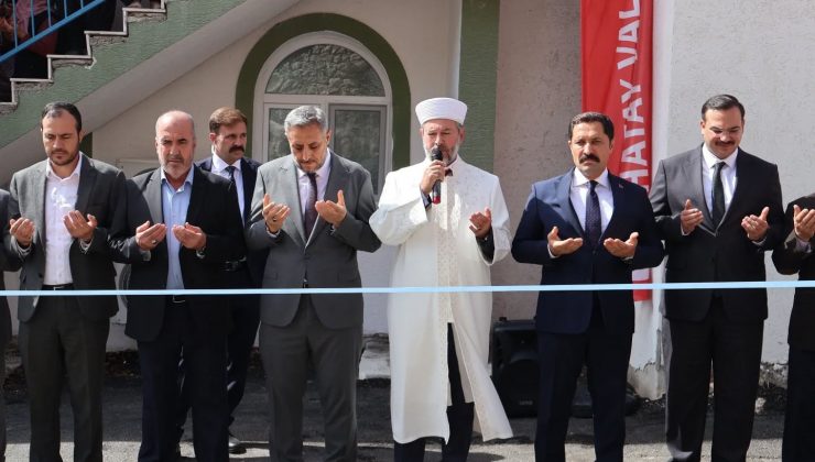 DEPREMİN ARDINDAN İNŞA EDİLEN 105. CAMİ İBADETE AÇILDI   