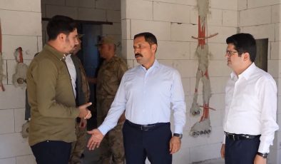 ARSUZ’DA PİRİNÇLİK JANDARMA KARAKOLU BİNASI YENİLENİYOR   