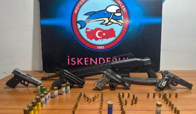 İSKENDERUN’DA ASAYİŞ UYGULAMASI; 5 ADET RUHSATSIZ SİLAH ELE GEÇİRİLDİ   