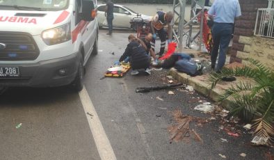 SERVİSLE ÇARPIŞAN MOTOSİKLETTEKİ 16 YAŞINDAKİ ÇOCUK ÖLDÜ   