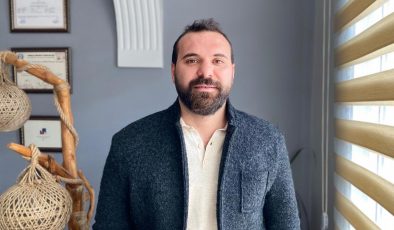 ÖZMEN: “SOSYAL MEDYA VE YAPAY ZEKA RUHUMUZU YENİDEN Mİ ŞEKİLLENDİRİYOR?”