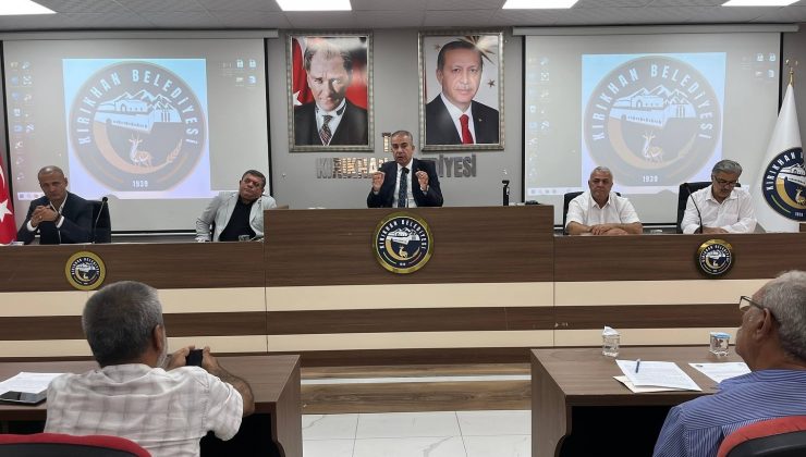 KIRIKHAN BELEDİYESİ TOPLANDI