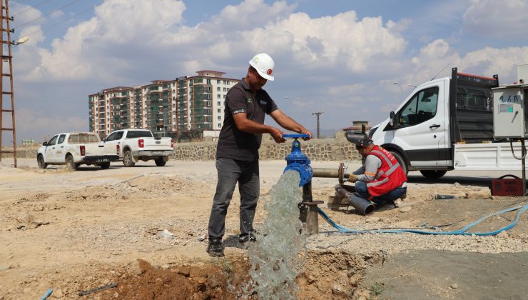 HASSA’DA 3 MAHALLENİN SU İLETİMİ GÜÇLENDİRİLDİ