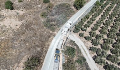 KIRIKHAN DEDEÇINAR MAHALLESİNDE YOL ÇALIŞMASI