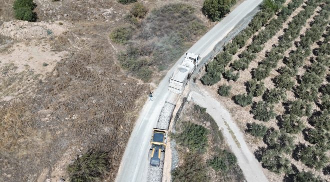 KIRIKHAN DEDEÇINAR MAHALLESİNDE YOL ÇALIŞMASI