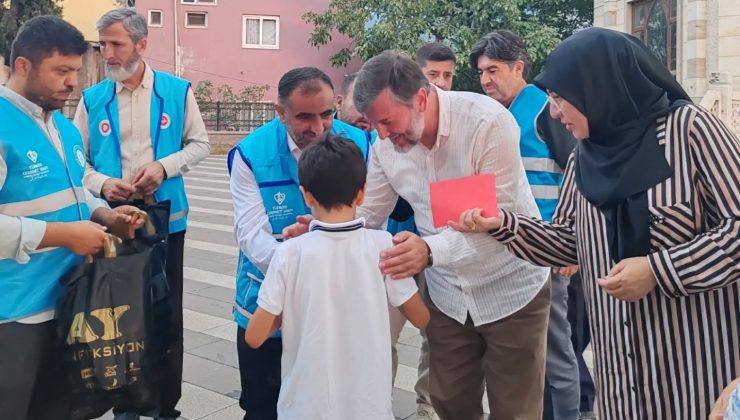 HATAY’DA YETİMLERİN 100’Ü GÜLDÜ 