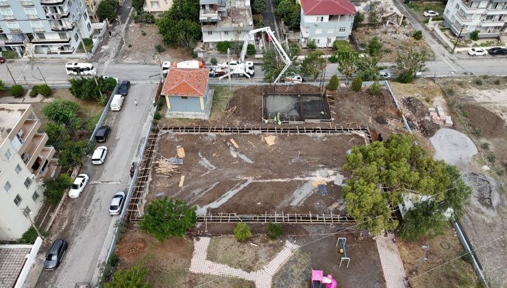 HBB, İSKENDERUN’DA “MODERN HALI SAHA PROJESİNİ” SÜRDÜRÜYOR