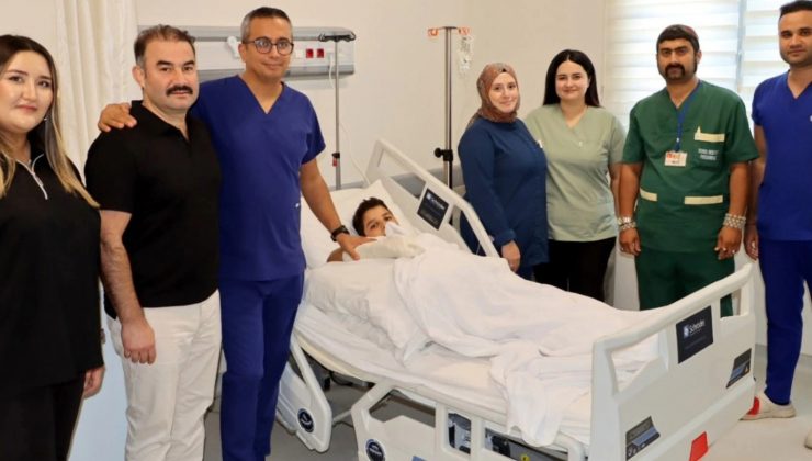 HATAY’DA SPİRAL MAKİNESİNE PARMAKLARINI KAPTIRAN ÇOCUĞA BAŞARILI MÜDAHALE 