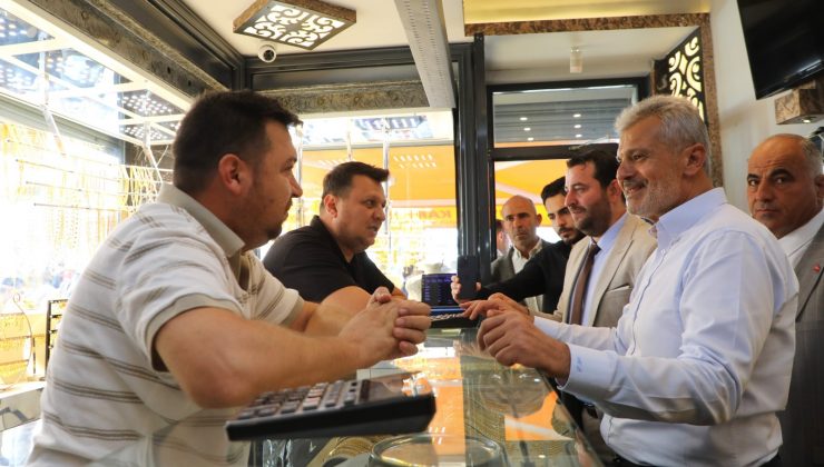 BAŞKAN ÖNTÜRK, SAMANDAĞ ESNAFINI ZİYARET ETTİ