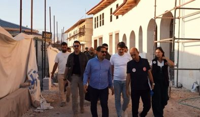 ANTAKYA AYAKKABICILAR ÇARŞISI İNŞASI SÜRÜYOR