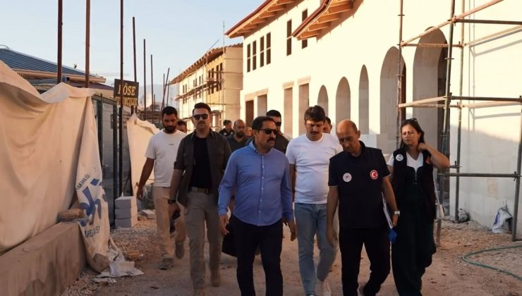 ANTAKYA AYAKKABICILAR ÇARŞISI İNŞASI SÜRÜYOR