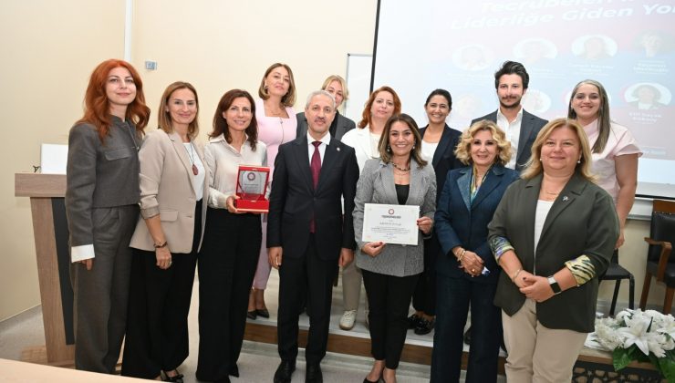 MKÜ’DE “LİDERLİĞE GİDEN YOL” PANELİ DÜZENLENDİ