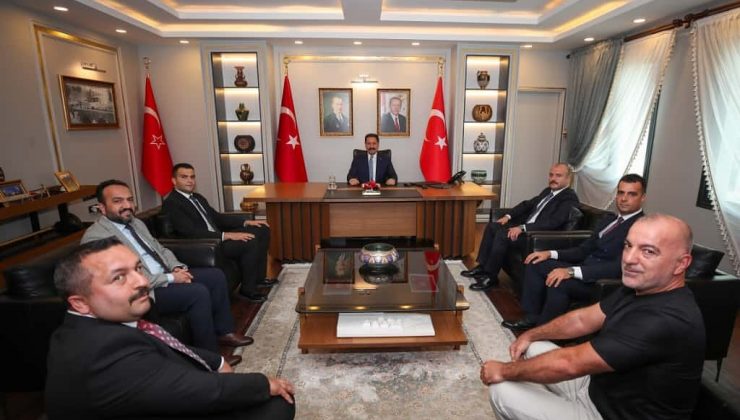 VALİ MASATLI ÜLKÜ OCAKLARI YÖNETİMİNİ KABUL ETTİ