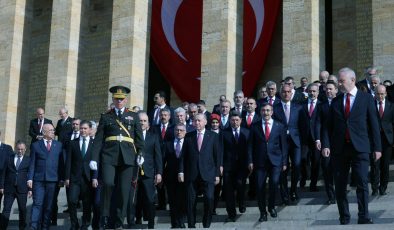 CUMHURBAŞKANI ERDOĞAN, ANITKABİR’DE DÜZENLENEN TÖRENE KATILDI