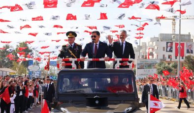 HATAY’DA CUMHURİYETİN 102. YILI COŞKUYLA KUTLANDI