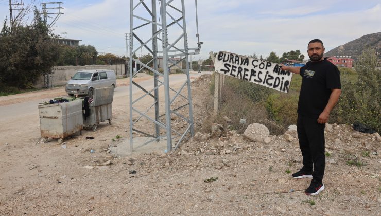 EVİNİN YANINDAKİ ARAZİYE ÇÖP ATANLARDAN BIKTI, ÇÖZÜMÜ “BURAYA ÇÖP ATAN ŞEREFSİZDİR” YAZISIYLA BULDU 