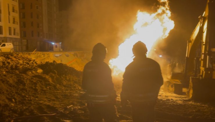 DOĞAL GAZ PATLAMASIYLA ÇIKAN YANGINDA 2 İŞÇİ YARALANDI   