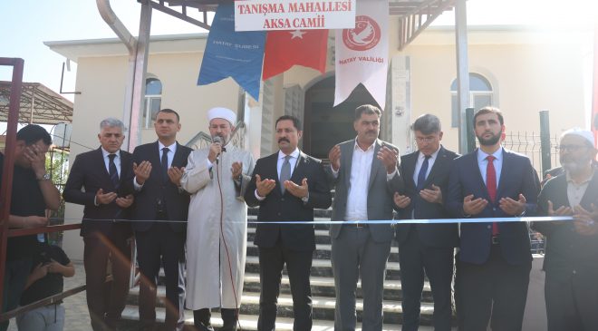 DEPREMİN YIKTIĞI KENTTE İNŞASI TAMAMLANAN 107’NCİ CAMİ İBADETE AÇILDI   