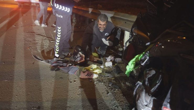 KAZADA ÖLEN 17 YAŞINDAKİ YEĞENİNİN EŞYALARINI OLAY YERİNDE GÖZYAŞLARIYLA TOPLADI    