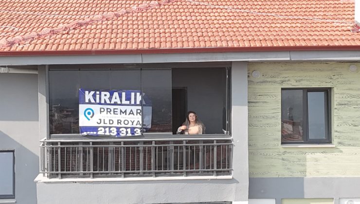 HATAY’DA BİNLERCE DEPREM KONUTUNUN TESLİMİYLE İKİ KATINA ÇIKAN KİRA FİYATLARI DÜŞMEYE DEVAM EDİYOR  