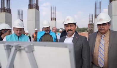 İSKENDERUN DEVLET HASTANESİNDE İNŞA ÇALIŞMALARI SÜRÜYOR   