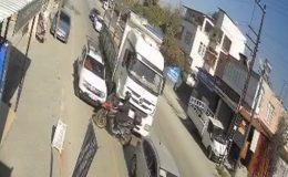 HATALAR SİLSİLESİ KAZAYI GETİRDİ, O ANLAR KAMERADA 