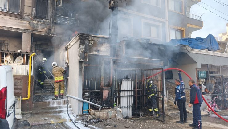 İŞ YERİNDE BAŞLAYAN YANGINDA ALEVLER EVE SIÇRADI 