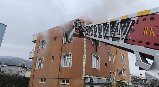 DÖRTYOL’DA EV YANGINI   