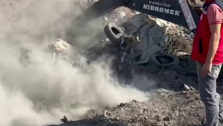 SUCUK, PEYNİR, KETÇAPTAN OLUŞAN 1 TON GIDA MALZEMESİ TOPRAĞA GÖMÜLEREK İMHA EDİLDİ 